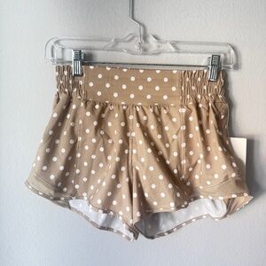 Lululemon Women's Hotty Hot High-Rise Lined Short